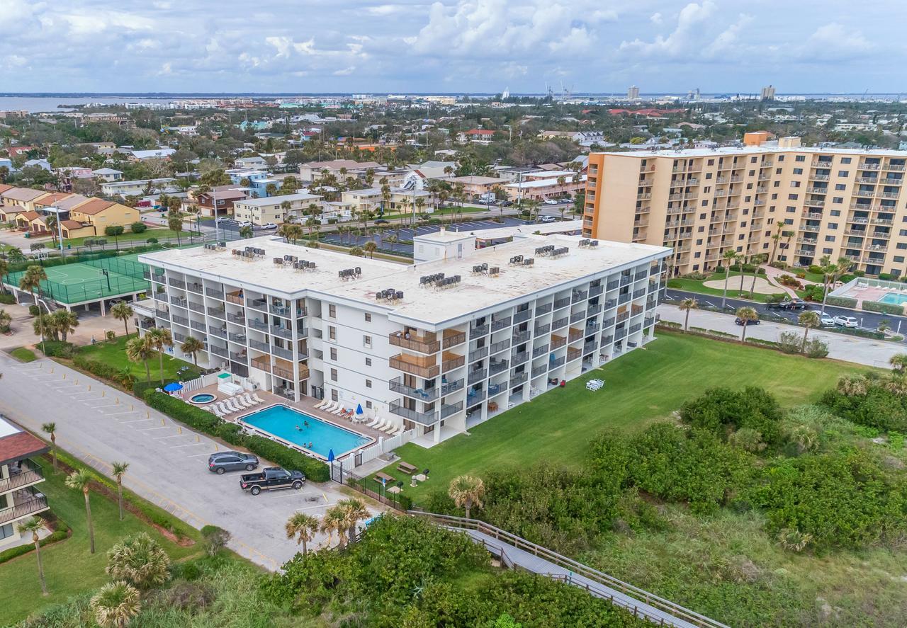Cape Winds Hotel Кейп Канаверал Екстериор снимка